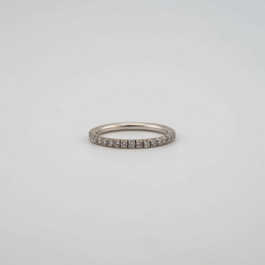 Classic Lab Diamond Band