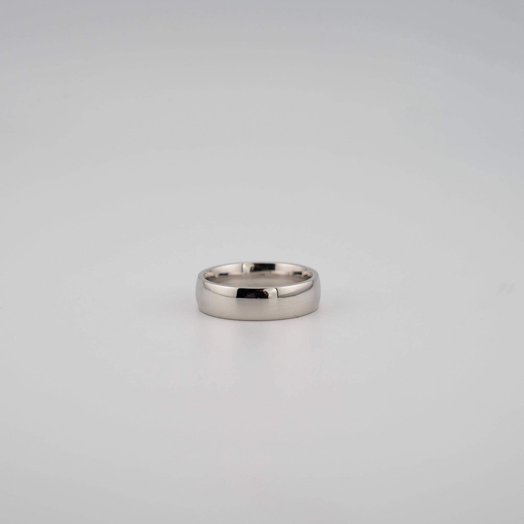 Mens 14K White Gold Wedding Band